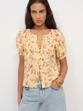 Reformation Calia Top In Wistful, NWOT, NEVER WORN, NO FLAWS.